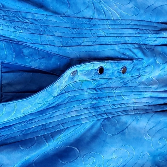 New Directions blue embossed sleeveless top size 3X asymmetrical - Picture 4 of 10